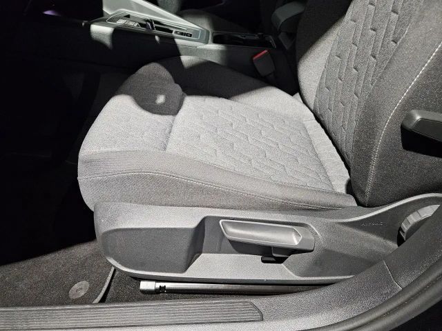 Volkswagen Golf 1.5 TSI DSG Move