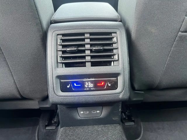 Volkswagen Golf 1.5 eTSI Golf VIII Life