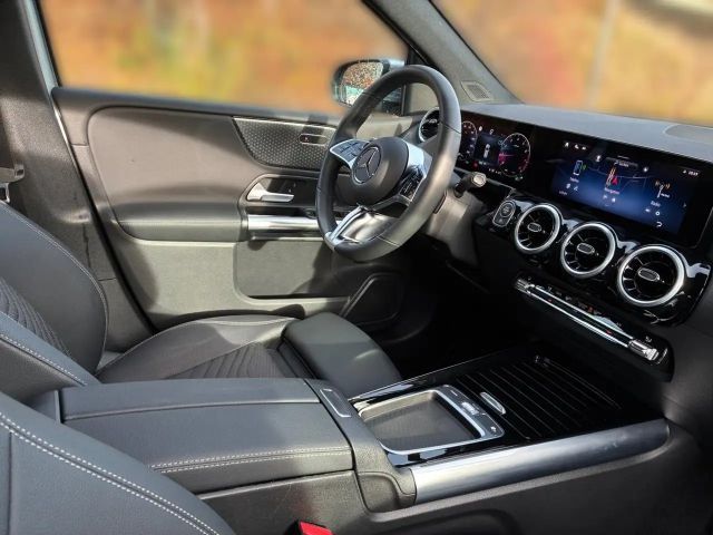 Mercedes-Benz B 180 Progressive Sedan