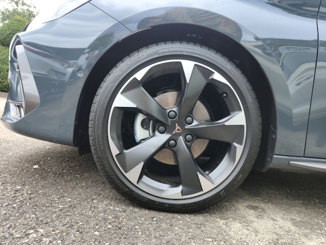 Cupra Leon 2.0 TDI AHK-klappbar Navi Digitales Cockpit Soundsystem LED Blendfreies Fernl.