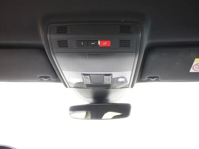 Volkswagen Taigo 1.0 TSI R-Line