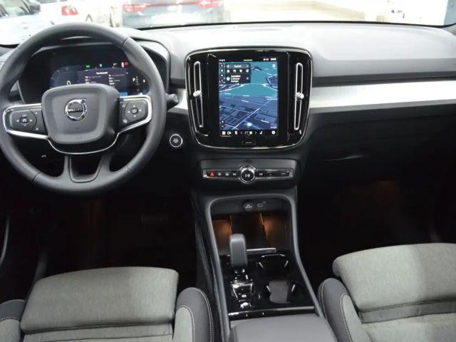 Volvo XC40 Business Dark Plus