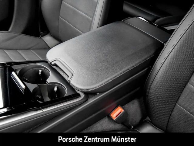 Porsche Panamera 4 E-Hybrid