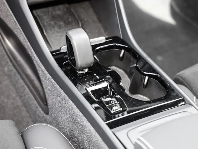 Volvo XC40 Dark Plus