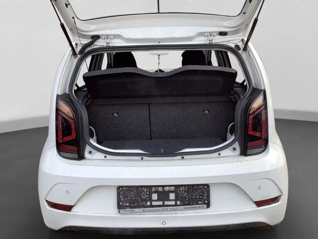 Volkswagen up! R-Line