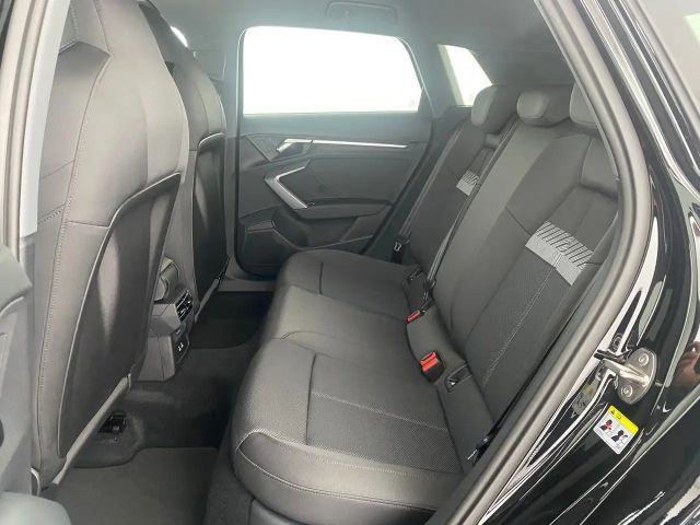 Audi A3 30 TFSI Sedan