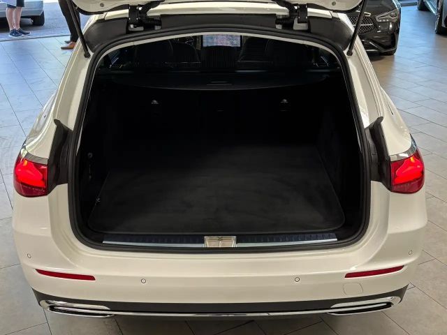 Mercedes-Benz E 220 AVANTGARDE E 220 d Estate