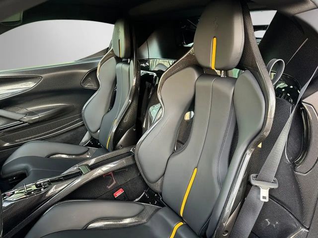 Ferrari SF90 Assetto Fiorano Stradale