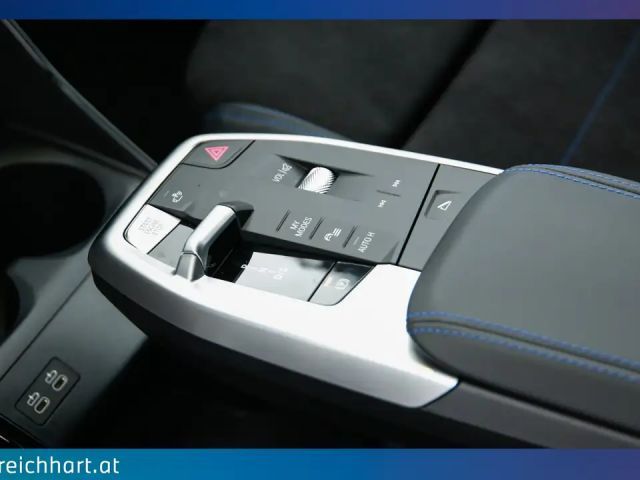 BMW 220 220i Active Tourer Sedan