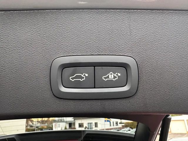 Volvo XC40 Dark Plus