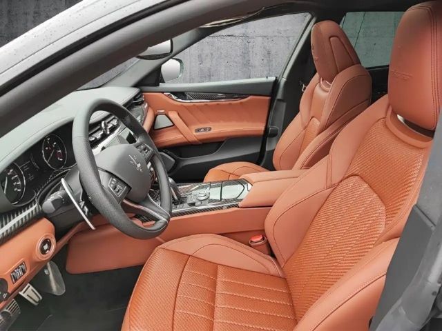 Maserati Quattroporte Trofeo