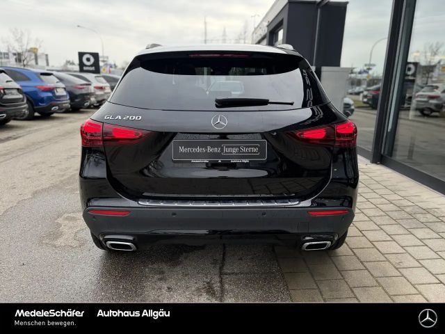 Mercedes-Benz GLA 200 Progressive