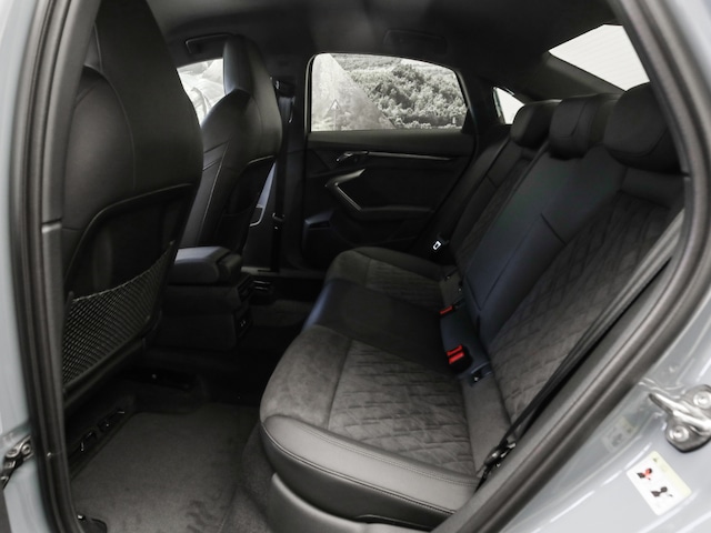 Audi RS3 Quattro S-Tronic Sedan