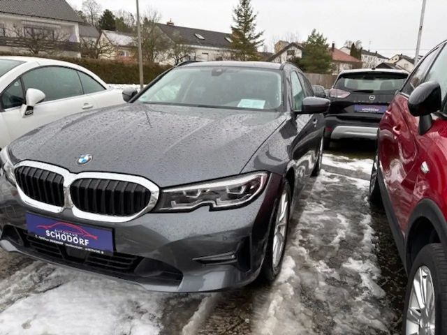 BMW 330 330d Advantage pakket xDrive