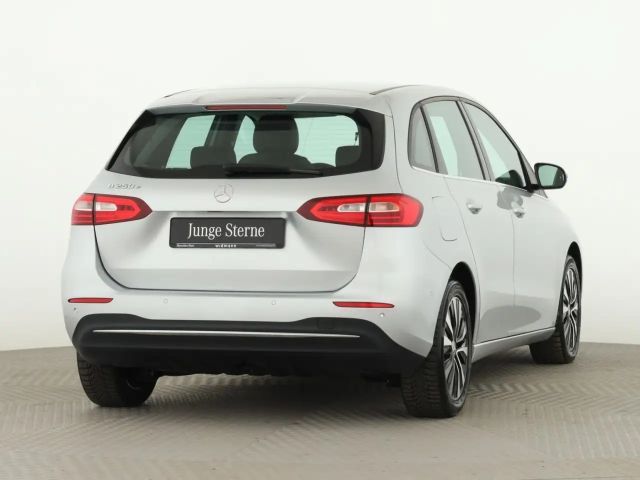 Mercedes-Benz B 250 B 250 e Style