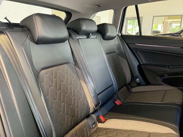 Volkswagen Golf 2.0 TDI DSG Golf VIII Variant