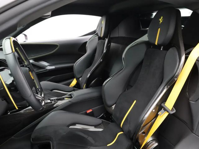 Ferrari SF90 Stradale