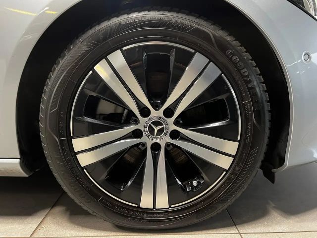 Mercedes-Benz C 220 AVANTGARDE C 220 d Estate