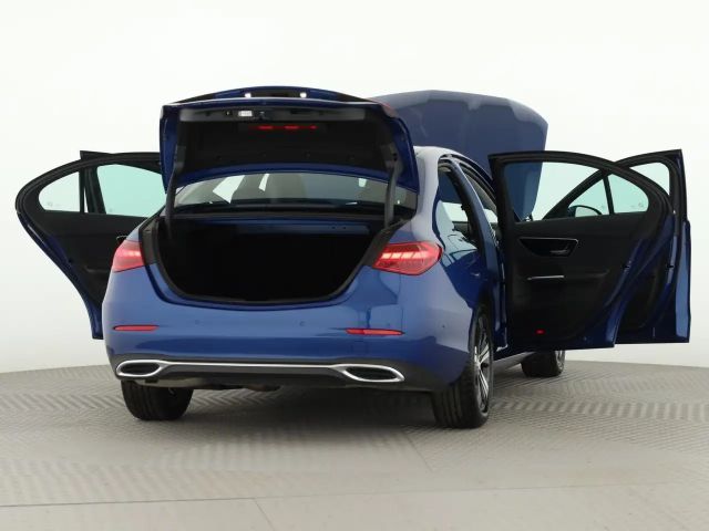 Mercedes-Benz C 200 AVANTGARDE Sedan