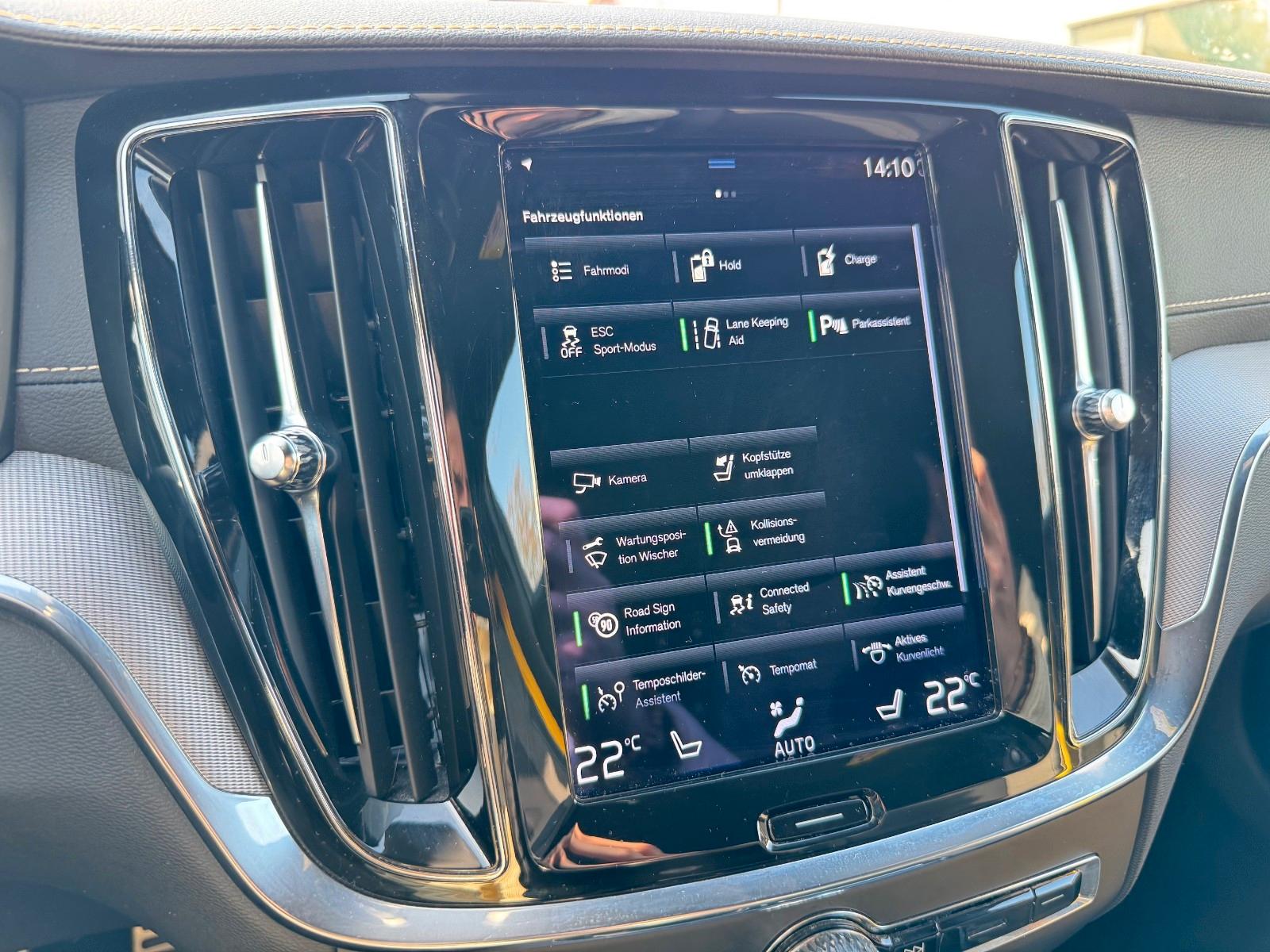 Volvo V60 AWD Polestar Recharge T8