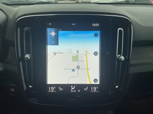 Volvo XC40 Dark Plus T5