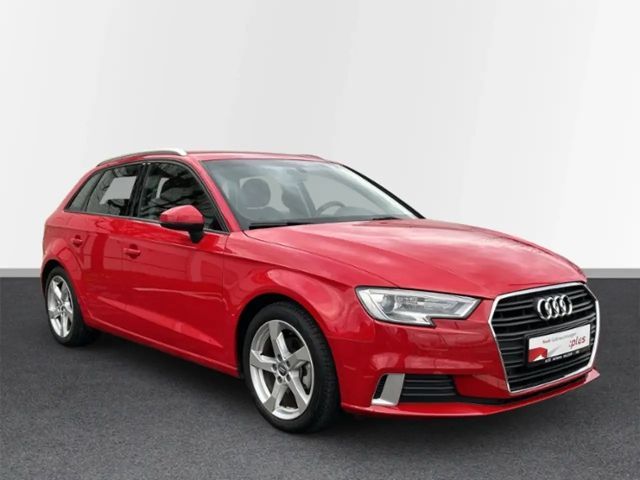 Audi A3 35 TFSI S-Tronic Sedan Sport Sportback