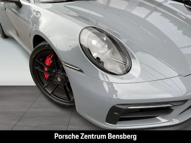 Porsche 992 Carrera Coupé GTS