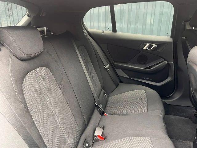 BMW 116 116i 5-deurs Sedan