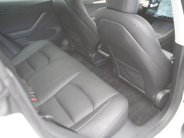 Tesla Model 3 AWD Long Range
