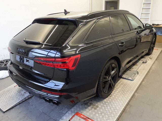 Audi S6 Avant Quattro