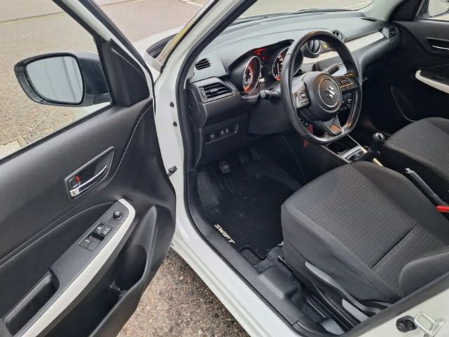 Suzuki Swift Clear DualJet Hybrid