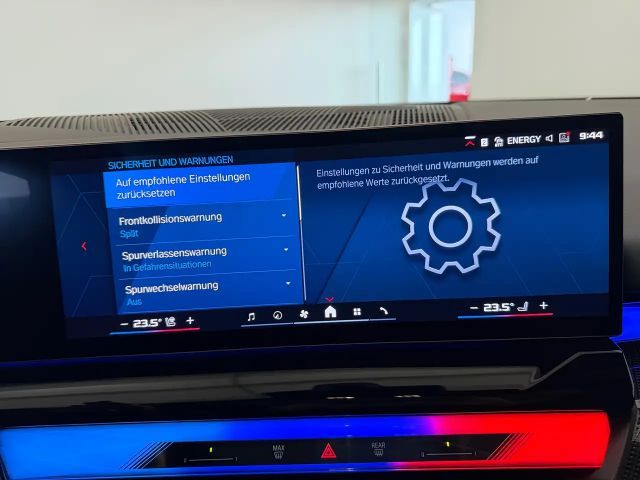 BMW M5 Touring,FrozenMatt,AHK,Panorama,B&W,Leasing,neu