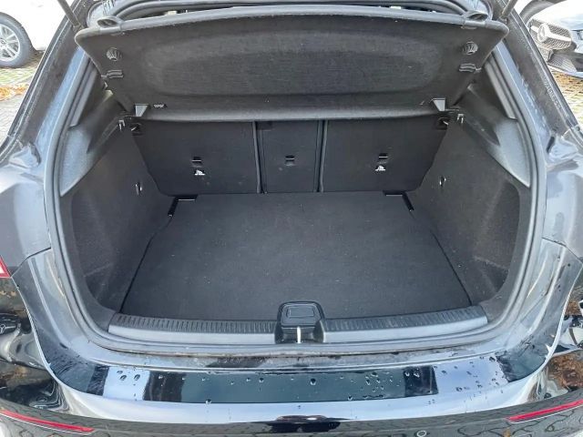 Mercedes-Benz A 180 AMG Line