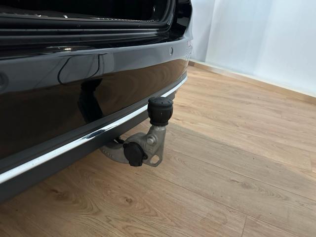 Mercedes-Benz C 220 AVANTGARDE C 220 d Estate