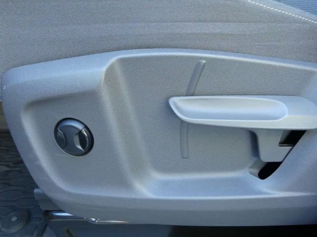 Volkswagen Multivan Life T7