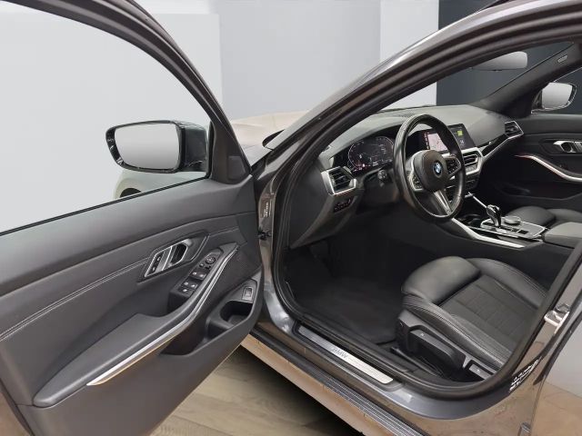 BMW 320 320d Touring xDrive