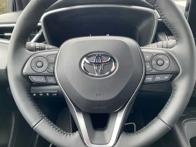 Toyota Corolla Hybride Team D