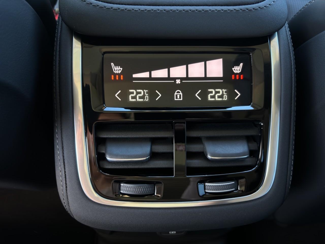 Volvo XC90 AWD Dark T8 Ultra