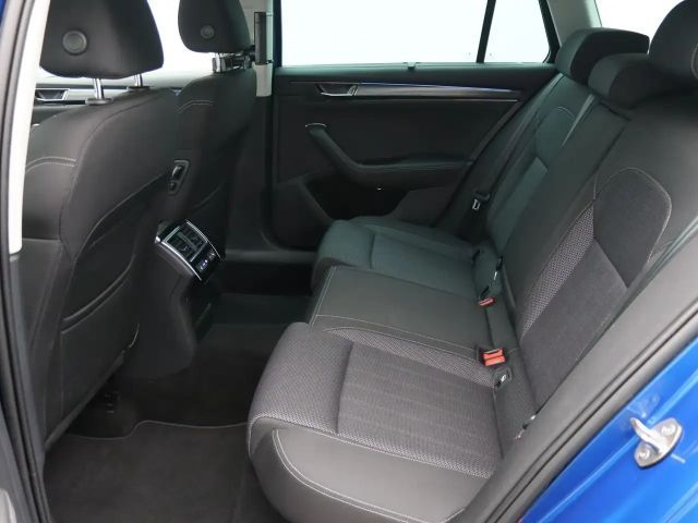 Skoda Superb 2.0 TDI Combi Style Style