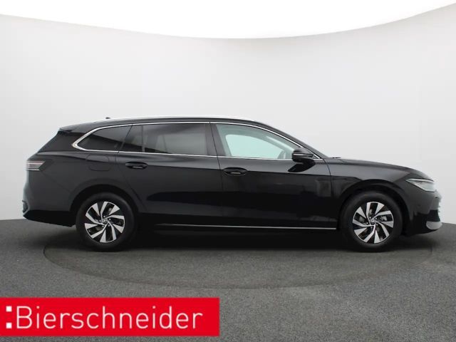 Volkswagen Passat 1.5 eTSI Business DSG IQ.Drive