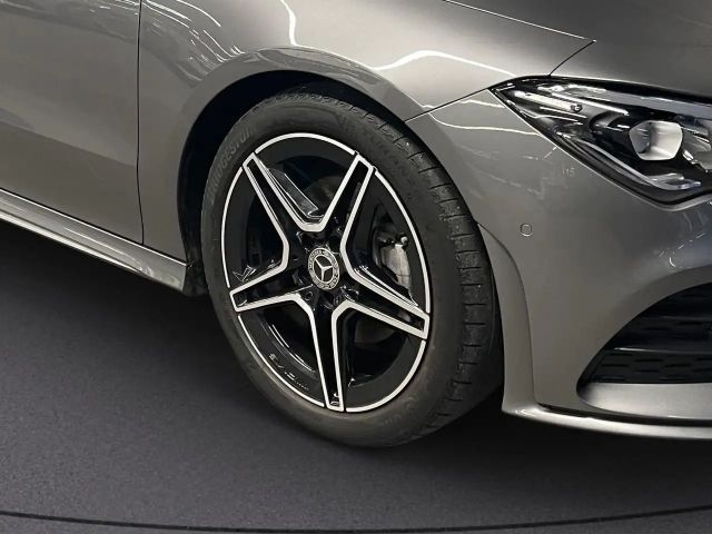 Mercedes-Benz CLA 200 Shooting Brake