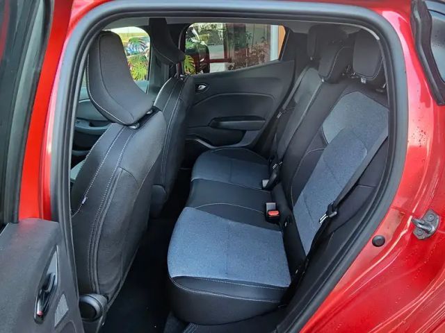 Mitsubishi Colt Plus