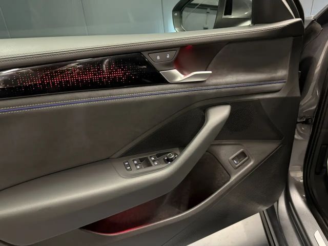 Volkswagen Passat 4Motion R-Line Variant