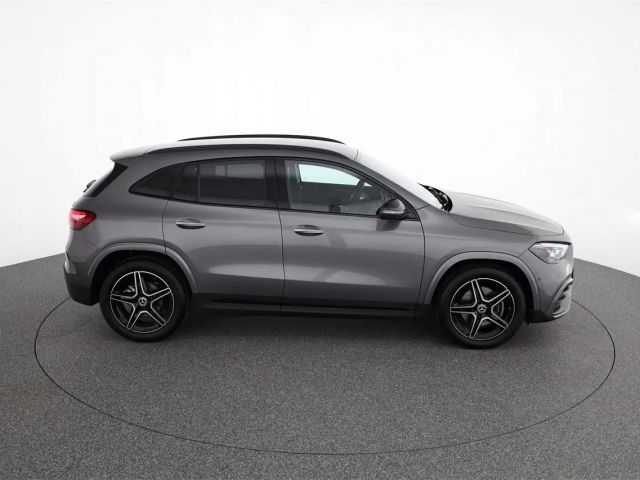 Mercedes-Benz GLA 200 4MATIC AMG Line GLA 200 d