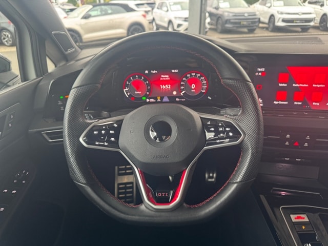 Volkswagen Golf 2.0 TSI DSG Golf VIII