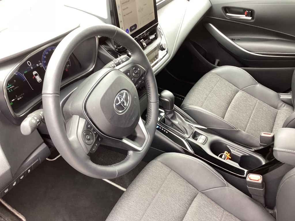 Toyota Corolla 5-deurs Basis Team D