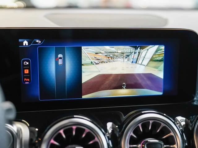 Mercedes-Benz EQB 300 4MATIC AMG Line