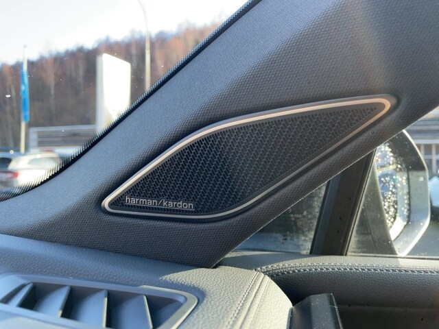 Volkswagen Tiguan BLACK+MATRIX+APP+DAB+AHK+HUD+PANO