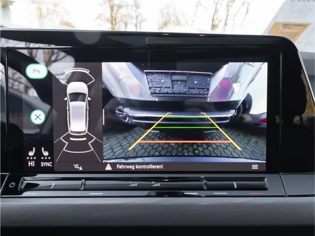 Volkswagen Golf Style