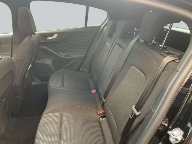 Ford Focus EcoBoost ST Line